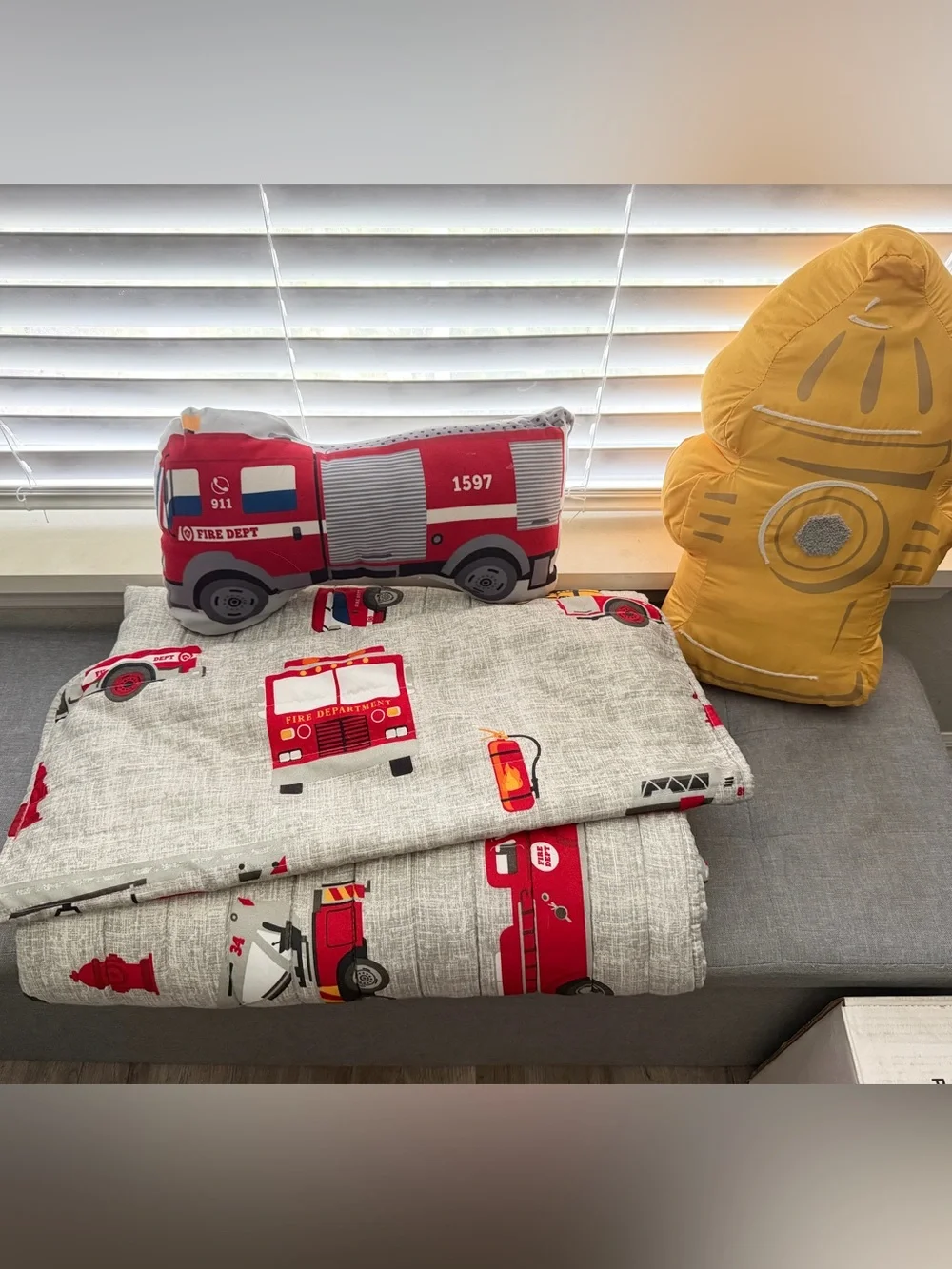 Kids Fire Truck Bedding Set - Red and Gray TWIN SIZE